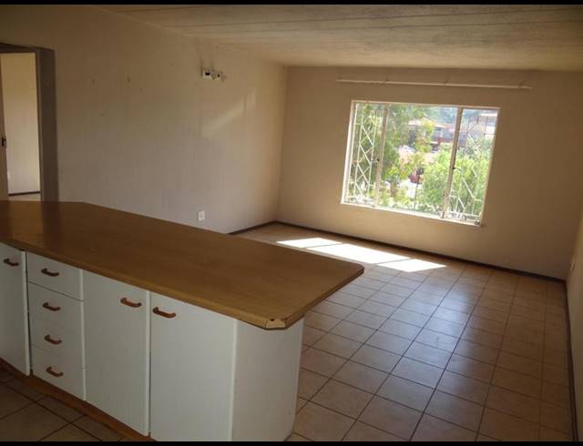 2 BEDROOM PROPERTY TO RENT IN HELDERKRUIN